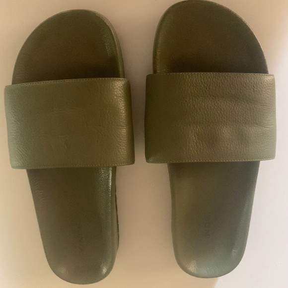 vince darla slide